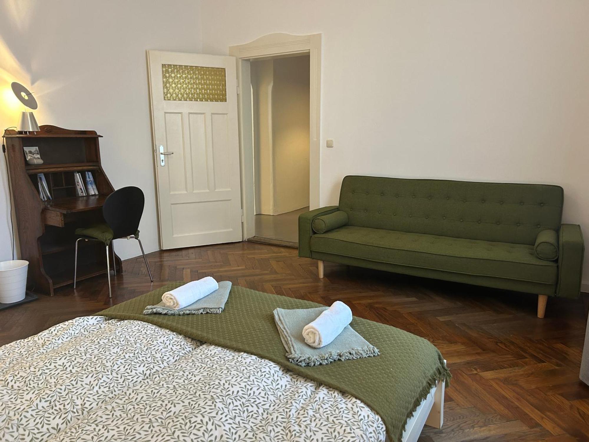 Wohnen Mit Kuenstlerflair In Muenchen Apartamento Exterior foto
