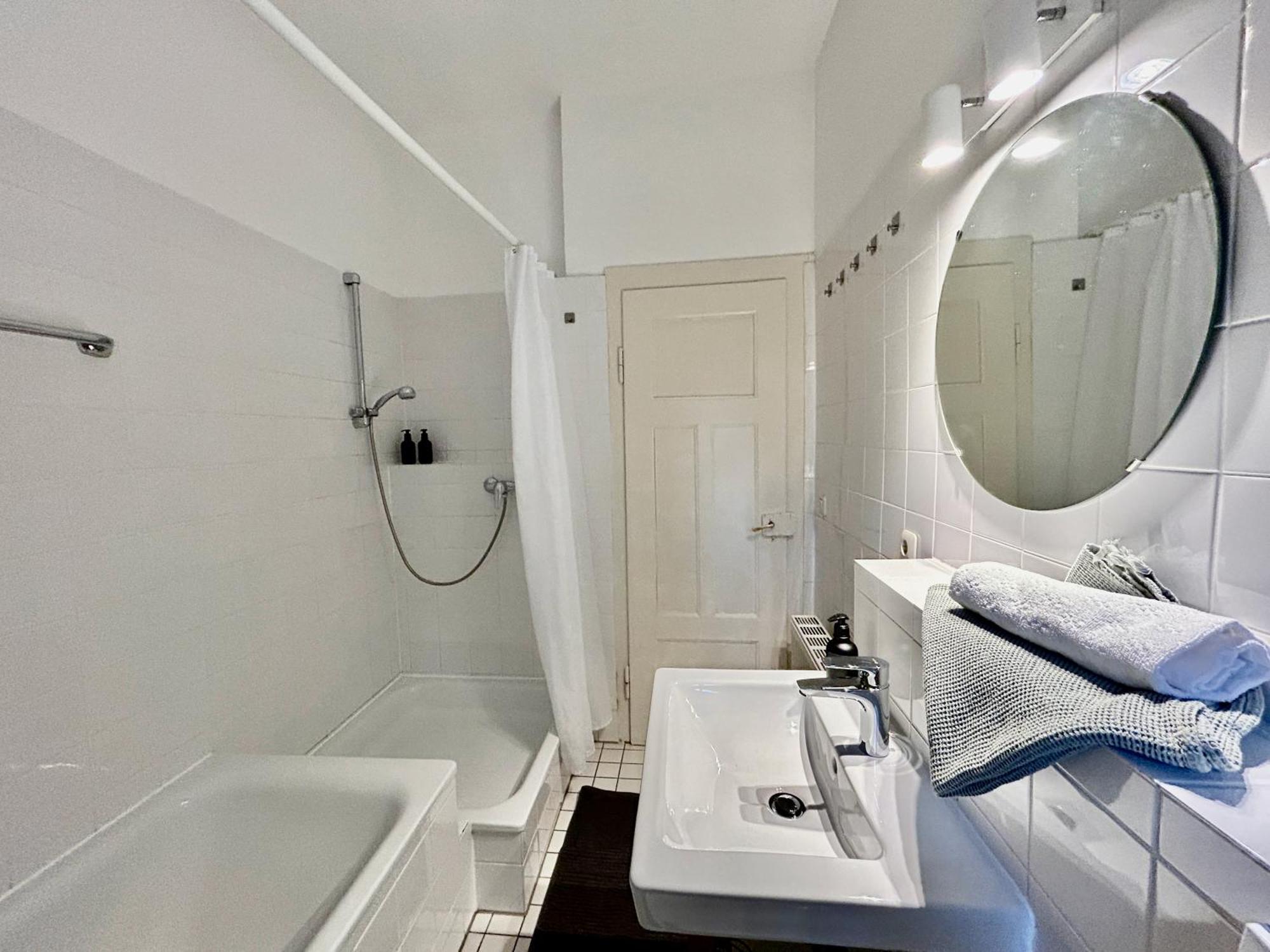 Wohnen Mit Kuenstlerflair In Muenchen Apartamento Exterior foto